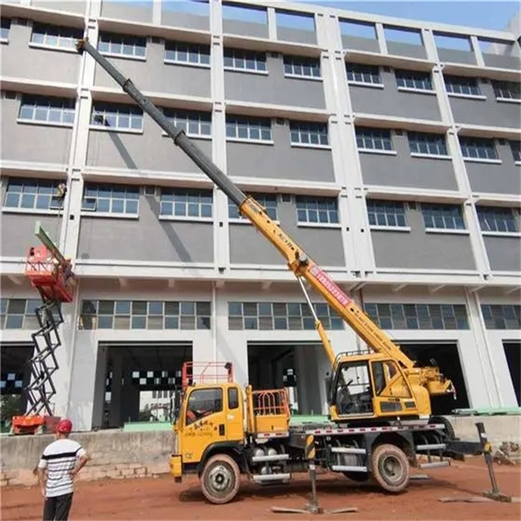 仁寿高楼层玻璃吊装